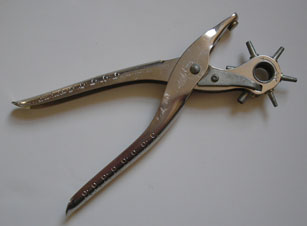 Hole punch