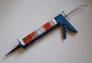 mastic gun